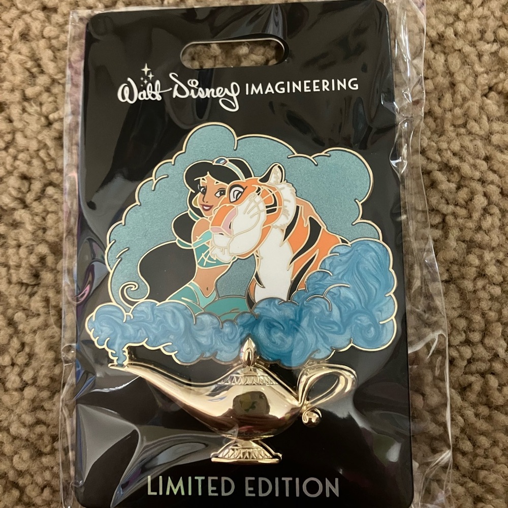 Disney Pin Aladdin & Rajah - Picture 2 of 2